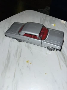 Chevrolet Impala 1963 - Franklin como nuevo escala 1:24 coche modelo fundido a presión - Imagen 1 de 6