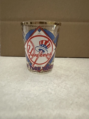 2000 New York Yankees Baseball Collector Glass Cover