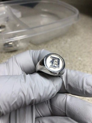 Anello lettera D antico inglese massiccio iniziale argento sterling 925 misure 6-16 - Immagine 1 di 4