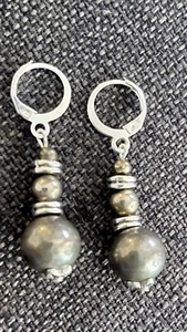 Handgefertigte Vintage Ohrringe recycelt Gun Metal hypoallergen und nickelfrei - Bild 1 von 2