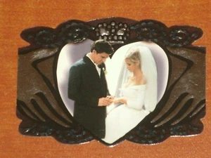 Buffy The Vampire Slayer 'Season 3' F1 FOREVER FRIENDS Embossed Ring Card 2003 - Picture 1 of 2