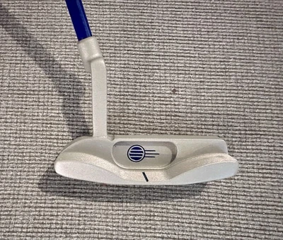 Silver Specs Sizemore Collection Player SB-2C Coarse Face Milled Putter 34-1/2” - Image 1 of 4
