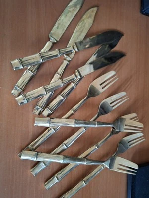 Besteckset 11 Teile in Bambus Muster - Messing? 1 Messer fehlt, massiv  - Bild 1 von 4