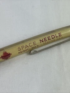 Space Needle Seattle WA Vintage Souvenir Pen Moving Picture - Picture 1 of 8