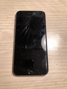 iPhone 6s 16GB, Space Grey, Does Not Turn On. Cracked. Fully wiped. - Afbeelding 1 van 6