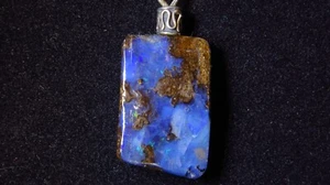 Boulder Opal Anhänger aus Winton, Australien, 27,7 Carat, AC 3 - Bild 1 von 9