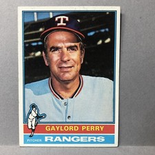 1976 Topps Gaylord Perry Texas Rangers #55