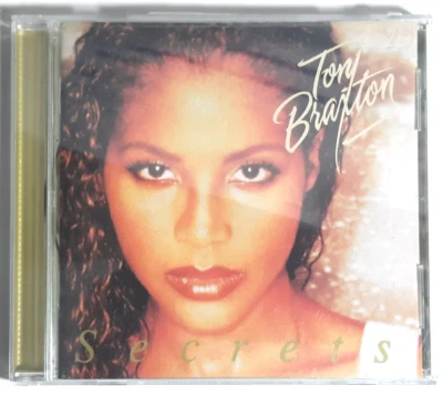 Pre-owned music CD  TONY BRAXTON  Secrets Foto 1 de 4