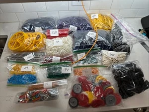 K'nex Lot W/ Over 2000 Pieces Huge Connectors Rods Wheels Sorted Bagged - Picture 1 of 21