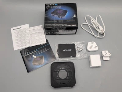 NETGEAR Nighthawk M1 MR1100 Router, Schwarz/Silbergrau - Bild 1 von 4