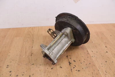 84 Suzuki LT185 LT 185 1984 QuadRuner carcasa de eje trasero con freno Foto 1 de 4