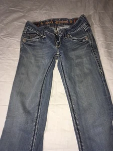 ROCK REVIVAL Buckle DEBBIE Flap Pocket Boot Cut Low Rise Stretch Jeans 25x30 - Picture 1 of 7