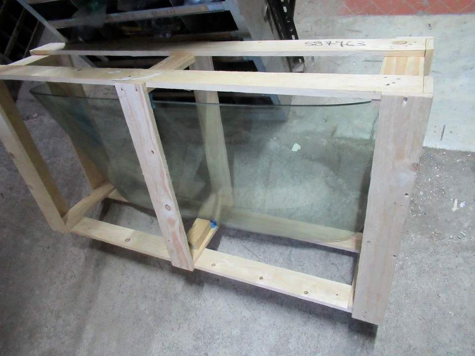 Parabrezza ORIGINALE Stratificato Piaggio Ape MP 601 / Ape MP 600 / Ape MP 501 - Immagine 1 di 1