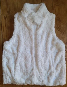 Apt 9 Faux Fur White Vest women's size S/M  - Picture 1 of 5