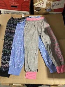 Calvin Klein Girls 3 Pack Sleep Pant Joggers. Hearts, XS 5/6 - Picture 1 of 3