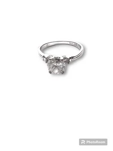 EUC Womens 925 Silver Cubic Zirconia Size 10 Engagement/Promise Ring - Picture 1 of 8