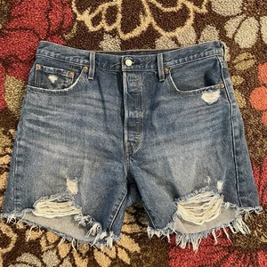 Pantaloncini jeans donna taglia 34 Levis 501 bottoni mosca vita media 6 pollici cuciture interne - Foto 1 di 4