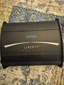 Ritron Liberty 5 watt UHF repeater w/ built in duplexer - Picture 1 of 6