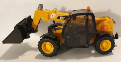 CAT Caterpillar Bruder 1:16 Scale 30cm Telehandler Diecast Construction Vehicle. - Image 1 of 4