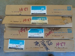 PONTIAC 14X7 RALLYE 11 TRIM RING SET NOS - Picture 1 of 3