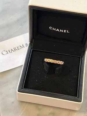 Pretty! 💛 CHANEL CoCo Crush 18K Beige Gold Size 54 Ring - Image 1 of 4