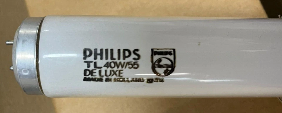 PHILIPS TL 40W/55 DE LUXE FLUORESCENT TUBE FLUORESCENT LAMP T12 38mm G13 Lamp - Image 1 of 1