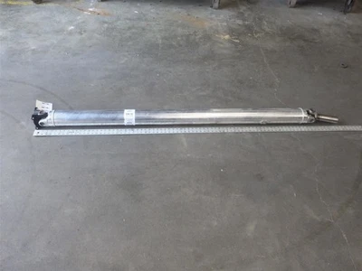 Sierra 1500 SLT 2025 eje de transmisión trasero Foto 1 de 4