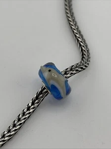 Autentica Trollbeads Perla Delfino Grigio, su Base Blu Unica, Nuova #317 - Foto 1 di 5