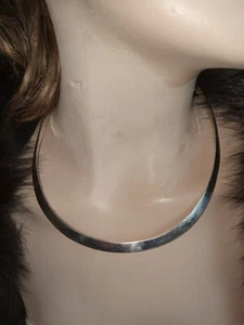 TLD STERLING, HAMMERED COLLAR NECKLACE 9/16 X 16.5", 26.7 GRAMS - Picture 1 of 5