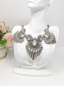 Stunning large statement silver-tone necklace, Rhinestone statement necklace - Picture 1 of 9