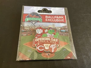 PHILLIES~2023 OPENING DAY PIN vs REDS~PHILLIES PHANATIC & MR RED SGA - Imagen 1 de 1