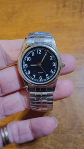 Men's 28389KMT Black Dial Watch, running with new battery Installed, M - Picture 1 of 6