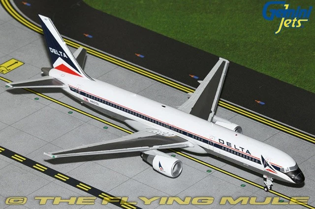 GeminiJets 1:200 757-200 Delta Air Lines N607DL - Image 1 of 1