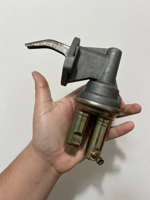 Bomba de combustible mecánica Ford Bronco 4,9 L L6 1980-1986 Carquest Premium  Foto 1 de 4