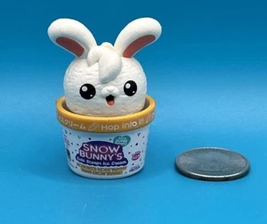 ZURU Mini Brands KAWAII Snow Bunny’s Cute Scoop Ice Cream - Bild 1 von 3