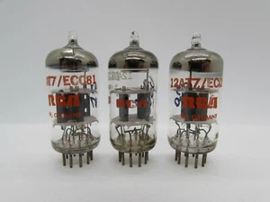 SET BESTEHEND AUS DREI HERGESTELLTEN EI JUGOSLAWIEN 12AT7 ECC81 VAKUUMRÖHREN RCA ETIKETTEN (BJR4015) - Bild 1 von 1