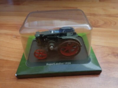 HACHETTE UNIVERSAL HOBBIES 1/43 CLASSIC 1934 SUPERLANDINI MODEL TRACTOR - Image 1 of 2