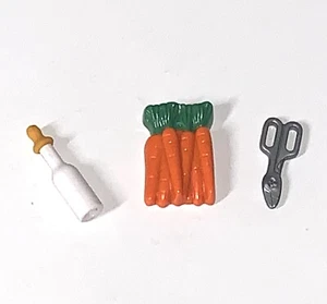 Playmobil 4826 Safari Wildlife Oamboti Station 2009 Carrots Scissors & Bottle - Picture 1 of 6