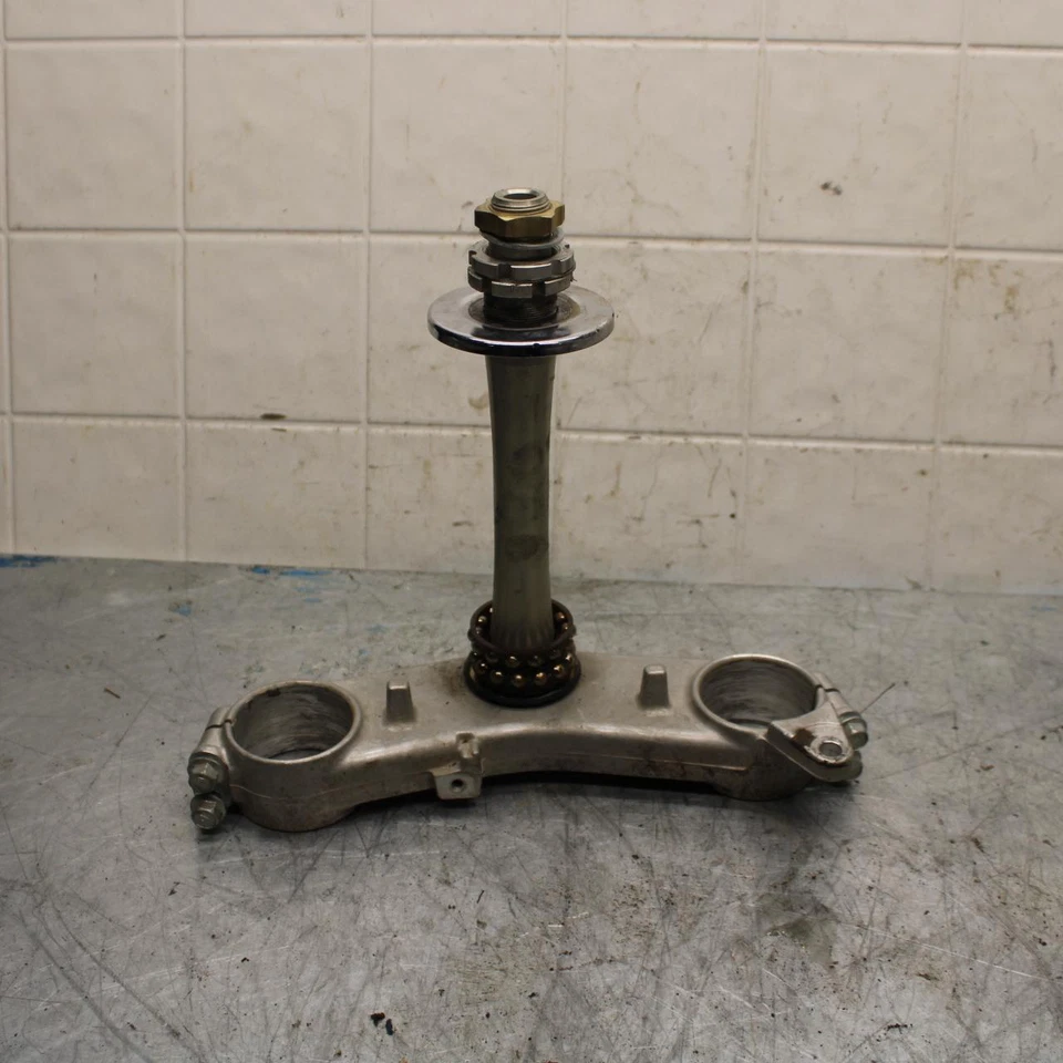 99-07 SUZUKI HAYABUSA GSX1300R FRONT FORKS CLAMP LOWER TRIPLE TREE STEM BB426 - Изображение 1 из 4