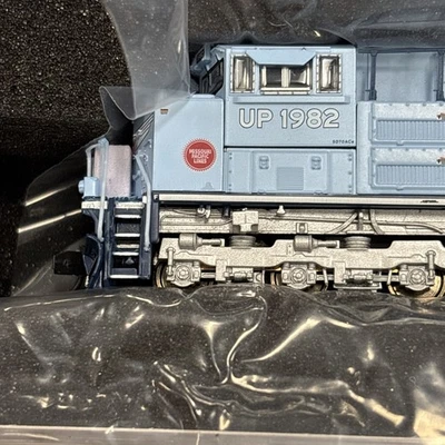 Broadway Limited Imports 7031 N Scale Diesel Locomotive - Image 1 of 4