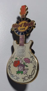 HARD ROCK CAFE BERLIN - PIN Button - top Zustand  , 061125-25 - Bild 1 von 2