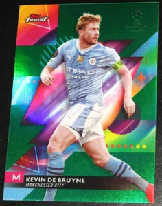 2023-24 Topps Finest UEFA Club Competitions Kevin De Bruyne Green Refractor /99 - Bild 1 von 2