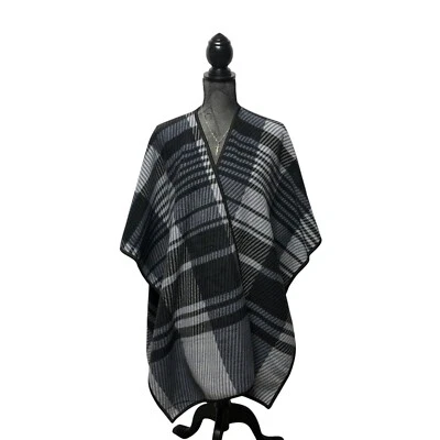 Poncho chal Ike Behar para mujer talla única negro gris a cuadros suave difuso interior cálido Foto 1 de 4