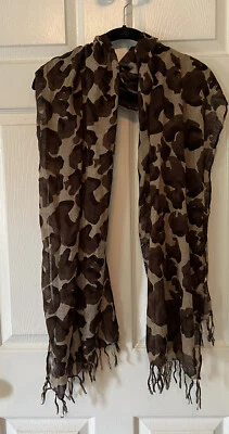 Nuevo con etiquetas Mantón envolvente bufanda acrílico con flecos estampado de leopardo azul marino antiguo para mujer talla única Foto 1 de 4