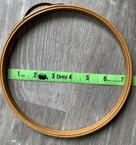 Princess 7” Vintage Wood Embroidery Hoop Spring Bow Tension Made in USA Round - Picture 1 of 5