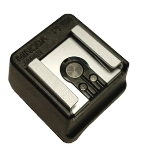 ★MINOLTA FS-1100 FLASH SHOE ADAPTER★ADATTATORE SLITTA STANDARD★ - Foto 1 di 5