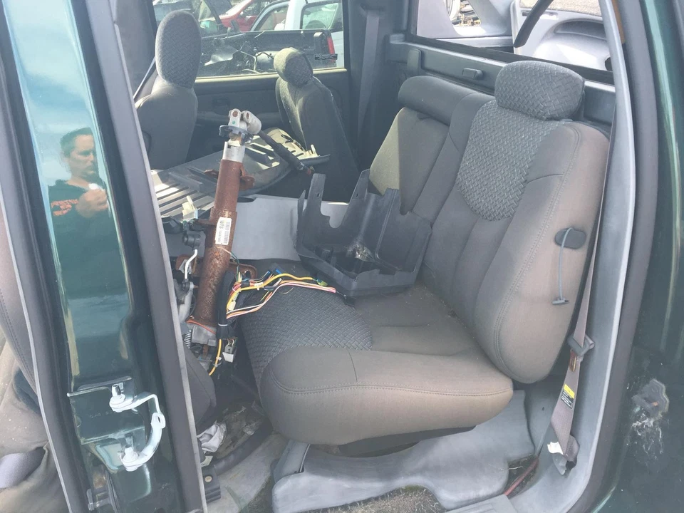 Brazo de control superior delantero usado se adapta a: Chevrolet Avalanche 1500 730 2002 Foto 1 de 4