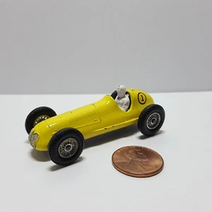 Vintage Lesney Matchbox #52 Yellow 1948 MASERATI 4CLT w/ #1 Circle Decals - Picture 1 of 12