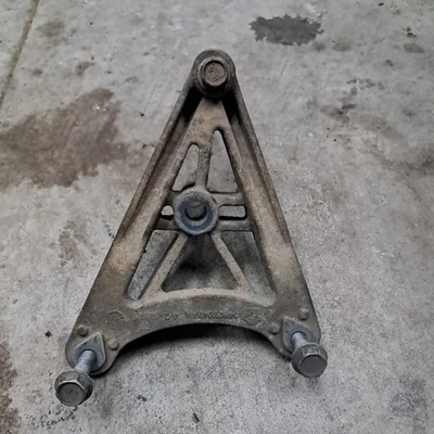  Jeep Wrangler 2012-2015 3,6 L usado OEM Mopar JK soporte alternador Foto 1 de 4