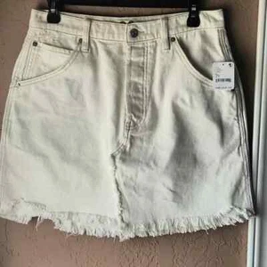 Minifalda de mezclilla Free People We The Free Bailey dobladillo crudo deshilachada marfil para mujer 29 - Imagen 1 de 12